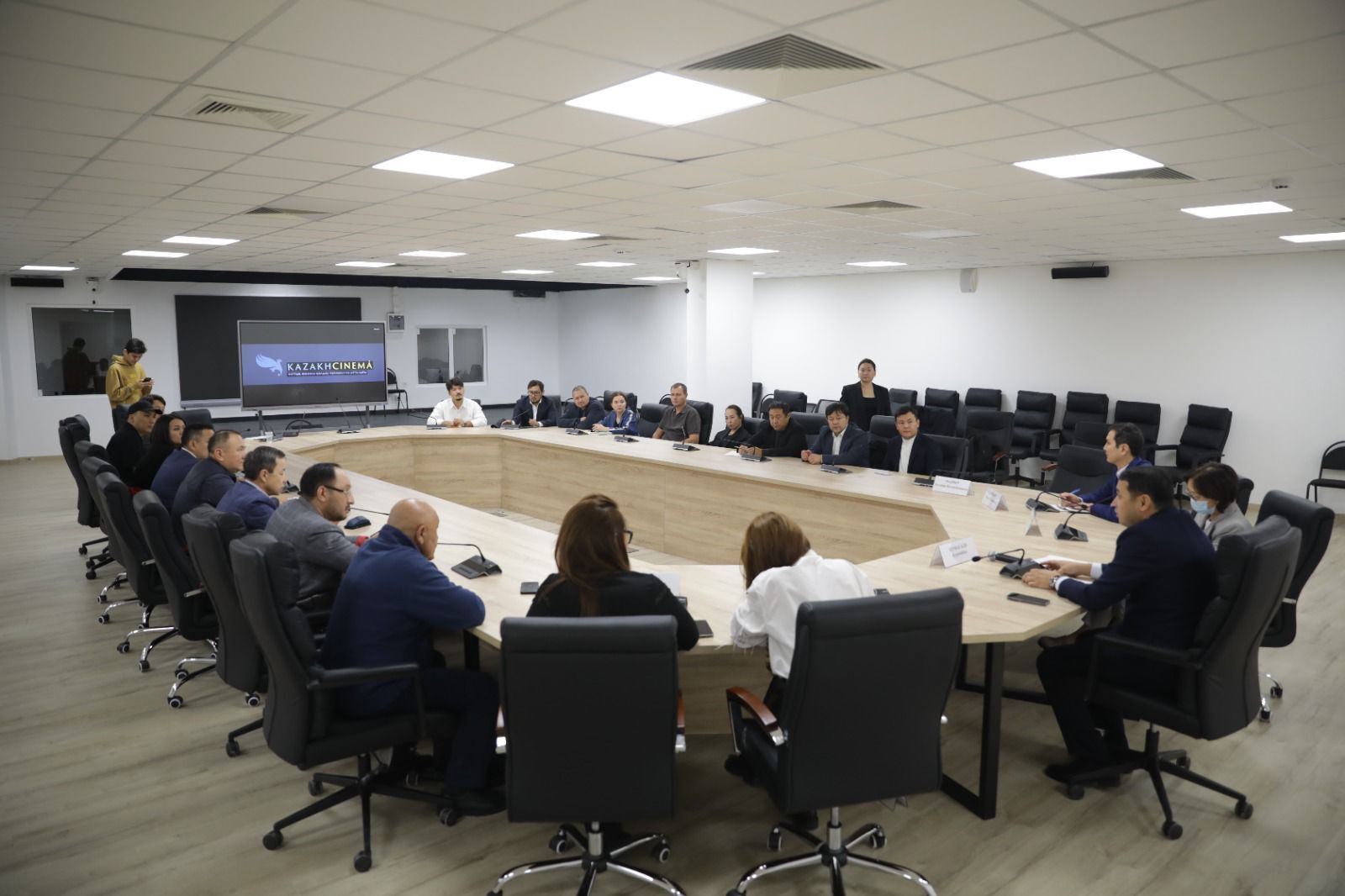 Астанада 2025 жылғы киножобалар питчингінің жеңімпаздарымен&nbsp;кездесу&nbsp;өтті
