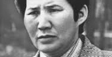 &laquo;АШТЫМ КӨЗІМДІ,  АЙҚАРДЫМ&raquo;   Ақын Кеңшілік Мырзабеков туралы эссе