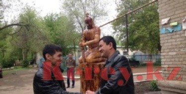 Оралда “Қазақ батыры” ескерткіші ашылды