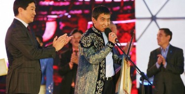 РИНАТ ЗАЙЫТОВ: &laquo;МЕНІҢ ҚҰДАЙ БЕРГЕН ЖАЛҒЫЗ МЕМЛЕКЕТІМ БАР!&raquo;