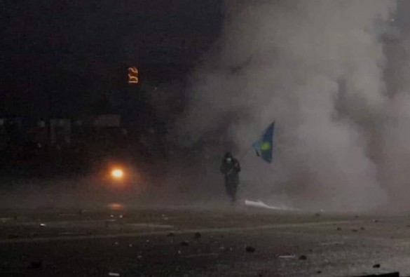 “Төңкеріс жасауға машықтанғандар” кім? Қаңтар құпиясы ашылса, салдары не болады? Депутатпен сұхбат